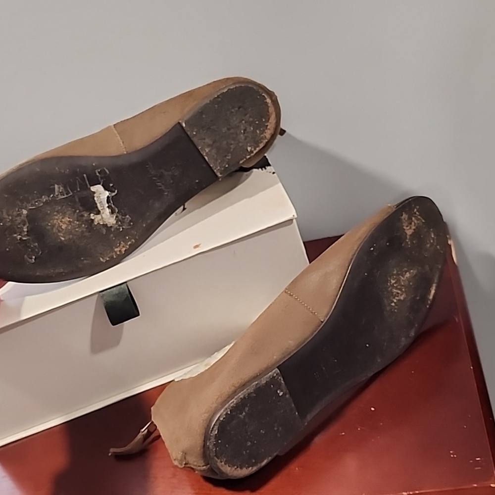 Elizabeth and James sandals size 8 brownish gray with amazing details - Picture 3 of 8